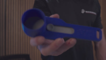 Mess-free powder scoop for easy dispensing of protein powder, flour, and more